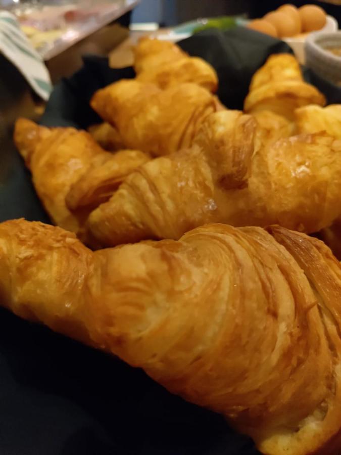 Le Bistro Hotel Valkenburg aan de Geul Bagian luar foto