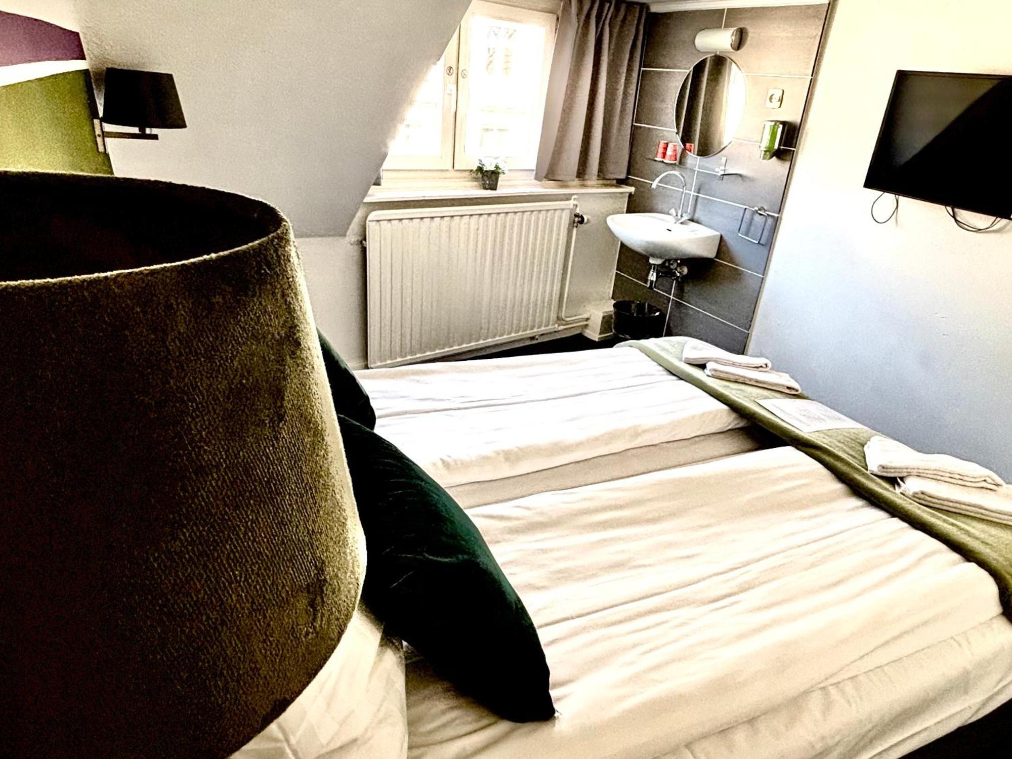 Le Bistro Hotel Valkenburg aan de Geul Bagian luar foto